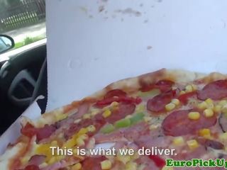 Euro pulled pizza bayi mendapat dia slice diisi