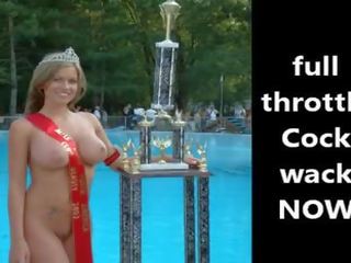 Zvodný nahý babes compete v a šachta hladenie súťaženie