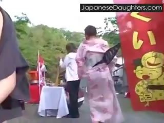 Jovem japonesa japonesa miúda anal fodido difícil para o primeiro tempo