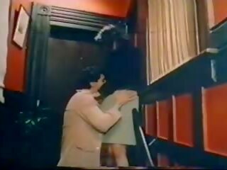 婴儿 迷迭香 - 1976: 自由 女同志 三人行 性别 电影 电影 5d | 超碰在线视频
