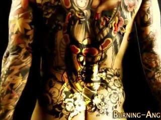 Hot tattoed ngiringan rides