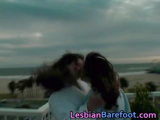 Безкоштовно лесбіянка брудна кліп з дівчинки що мати дікс